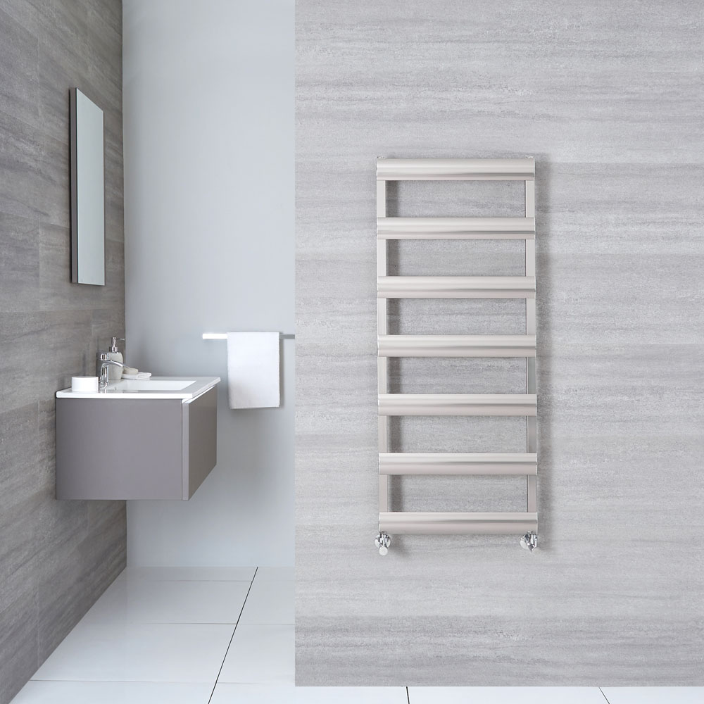 Radiador Toallero Plano - Cromo Cepillado - Aluminio – 1190mm x 500mm x 36mm - 531 Vatios - Gradus