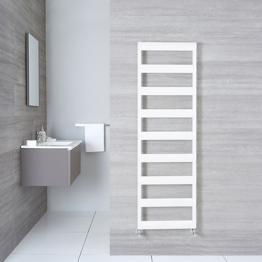 Radiador Toallero Plano - Blanco - Aluminio - 1590mm x 500mm x 36mm - 683 Vatios - Gradus