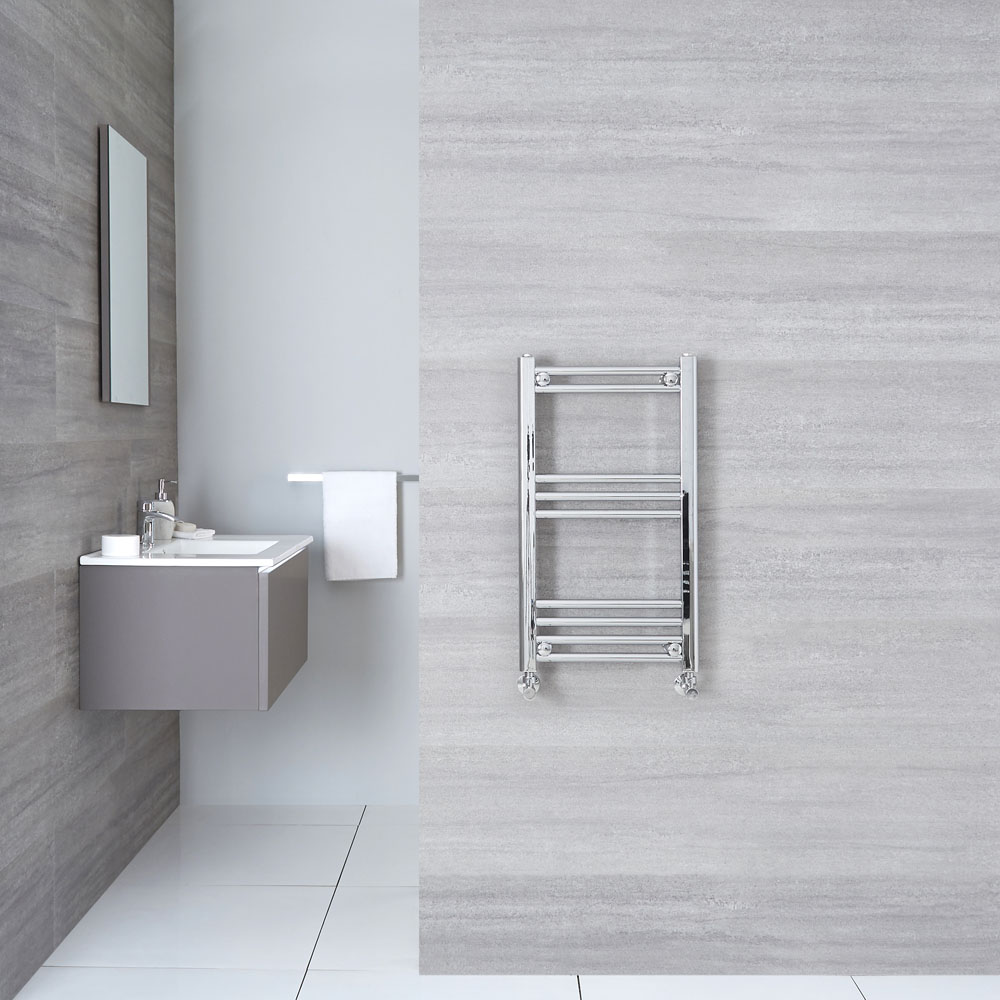 Radiador Toallero Plano - Cromado - 700mm x 400mm x 30mm - 193 Vatios - Ischia
