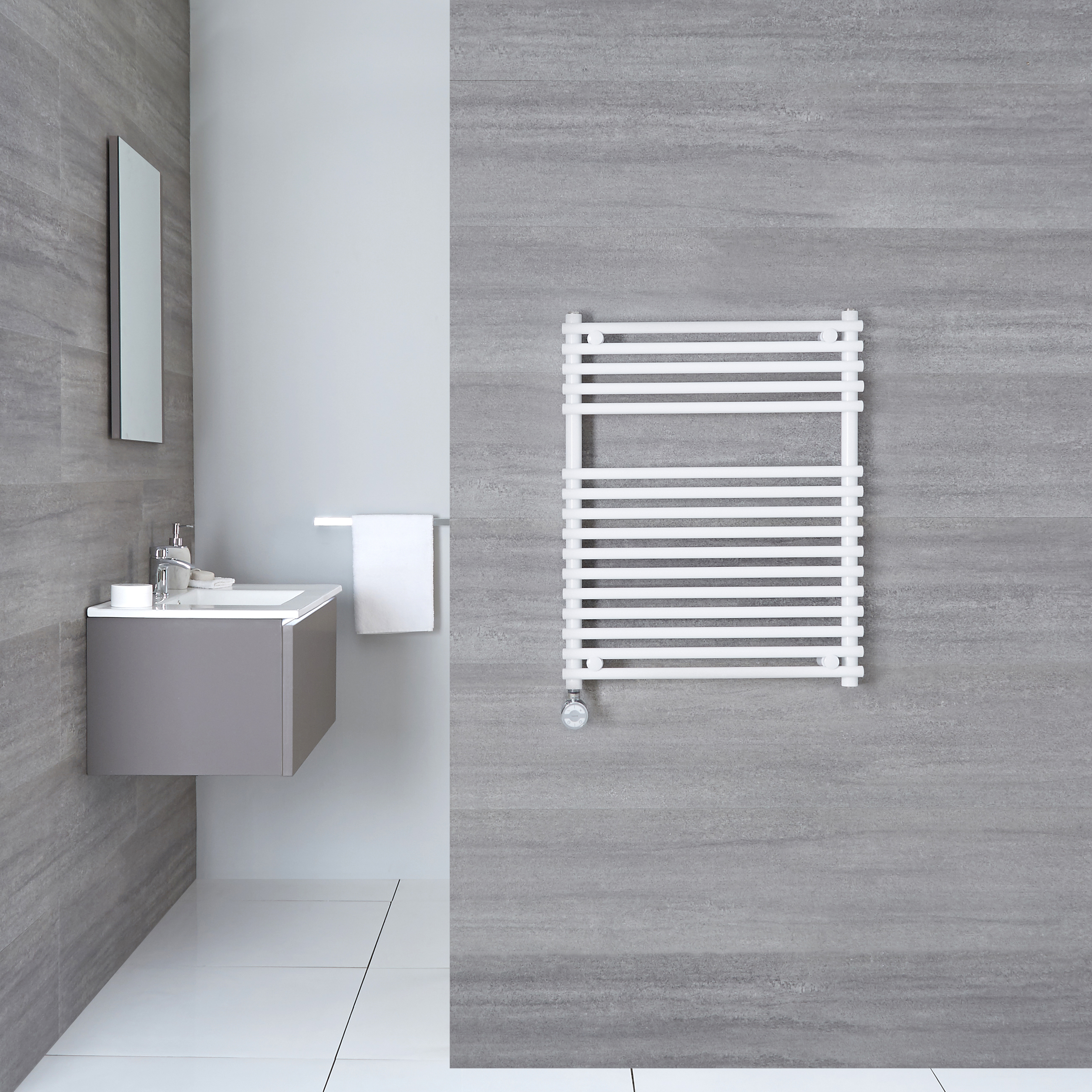 Radiador Toallero Eléctrico Plano - Blanco - 750mm x 600mm x 84mm - Ischia