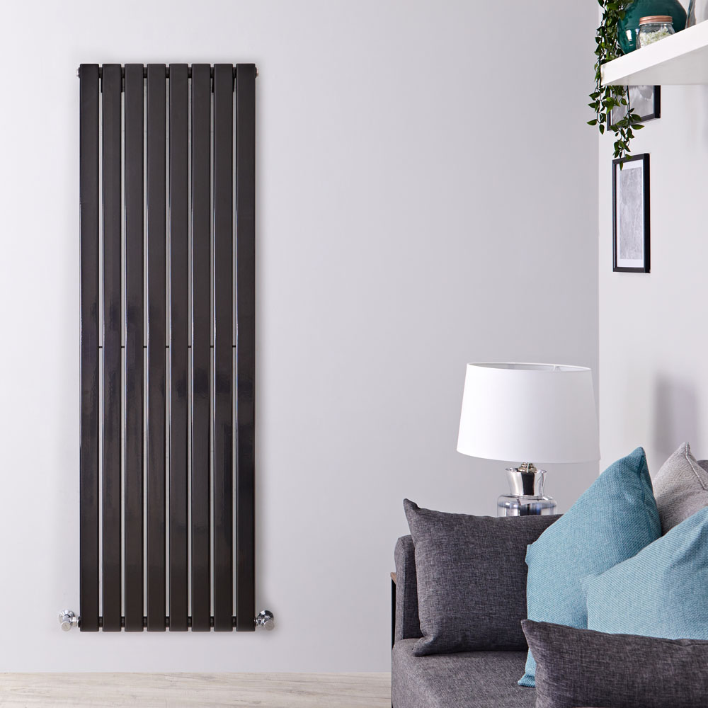 Radiador de Diseño Vertical - Negro Lúcido - 1780mm x 560mm x 47mm - 1316 Vatios - Delta